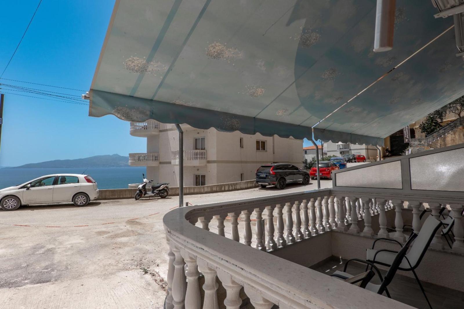 Esel Apartments Sarandë Exterior foto