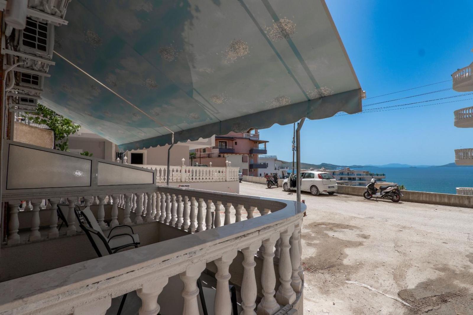 Esel Apartments Sarandë Exterior foto