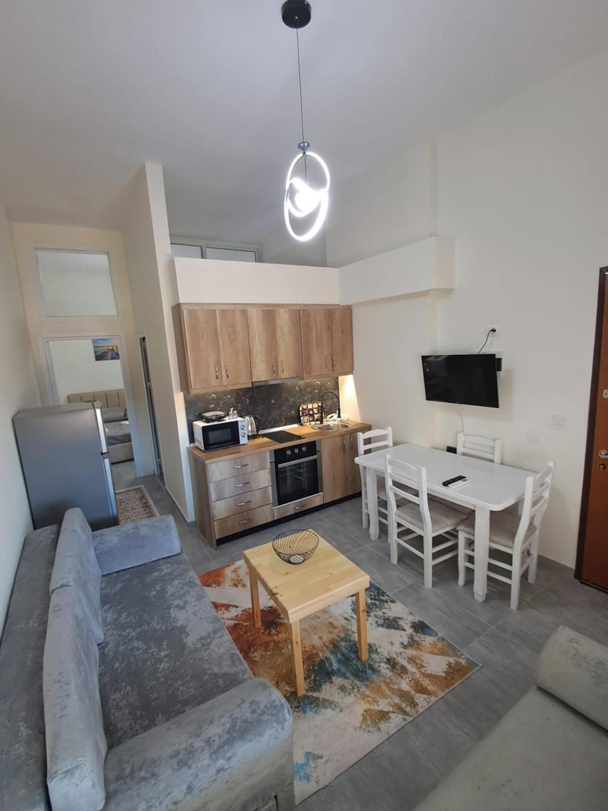 Esel Apartments Sarandë Exterior foto